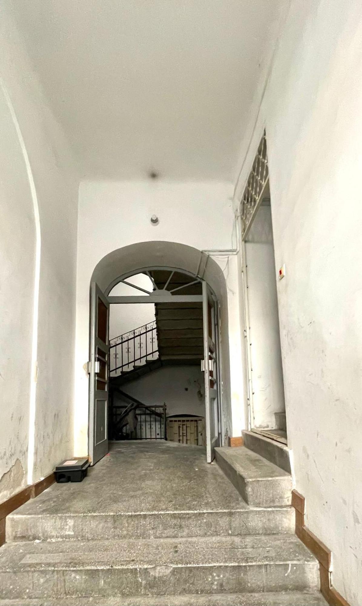 Aradi Rooms With Private Bathroom In The City Centre Будапеща Екстериор снимка